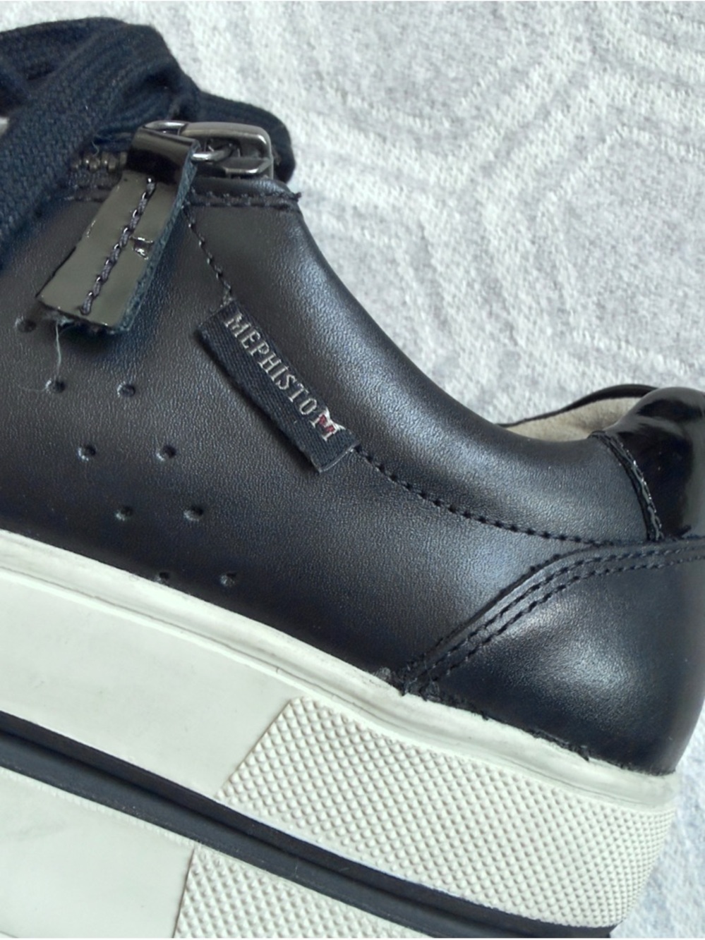 Mephisto Nikita Sneakers Women’s 8.5 Black Nubuck Leather Zip/Lace Comfort - Picture 8 of 12